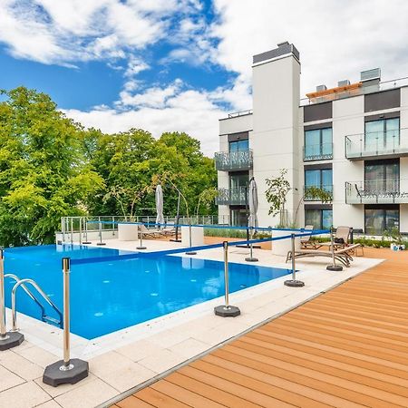 Apartamenty Sun & Snow Nadmorskie Tarasy Z Basenem Колобжег Экстерьер фото